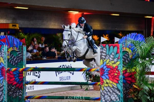 Sarah Erel é BRONZE na cat. 1.20m AM no 34º Indoo